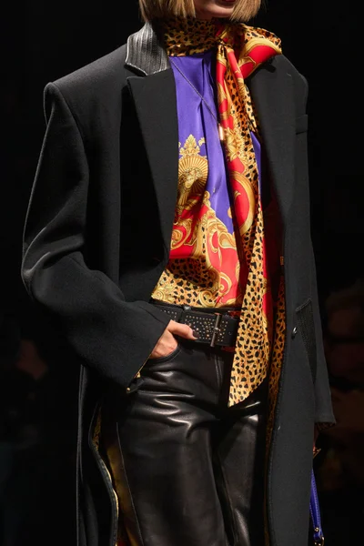 Look 53